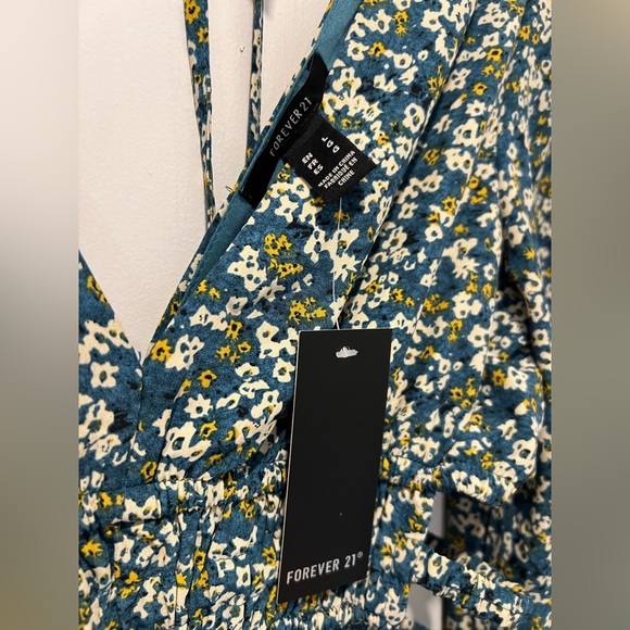 Forever 21 Dress - Picture 2 of 4